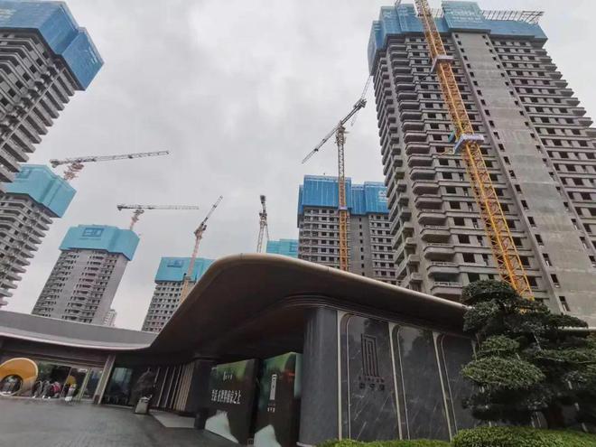 完美体育今天南京某豪宅工地开放有人这样评价(图10)