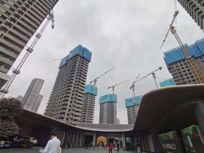 完美体育今天南京某豪宅工地开放有人这样评价(图16)