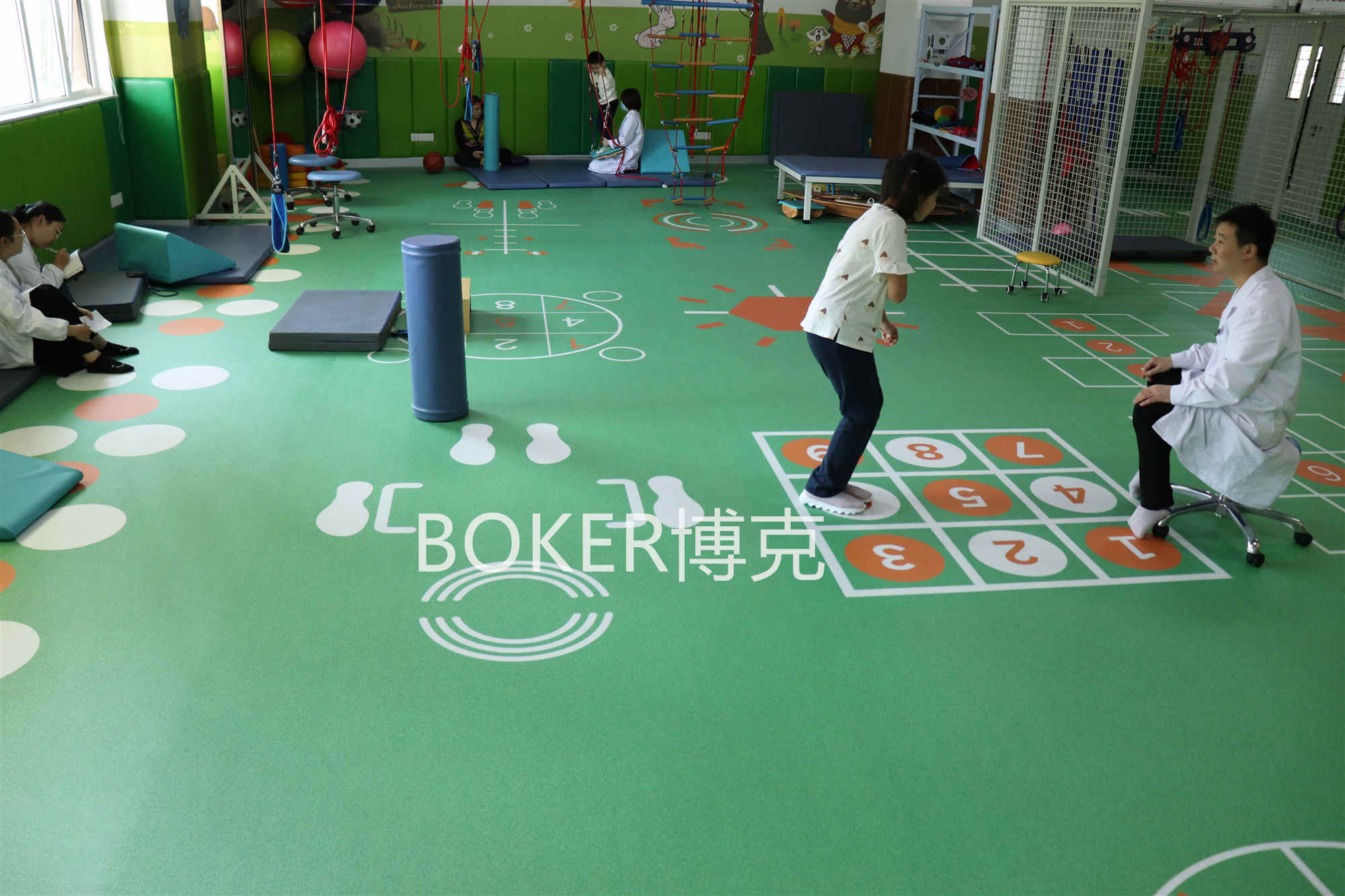 完美体育·(中国)官方网站塑胶地板吸音隔音效果好不好？博克地胶(图2)